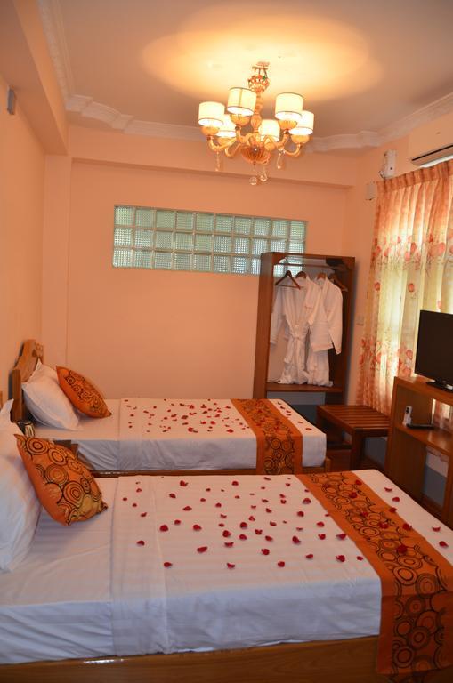 Royal Yadanarbon Hotel Mandalaj Pokój zdjęcie